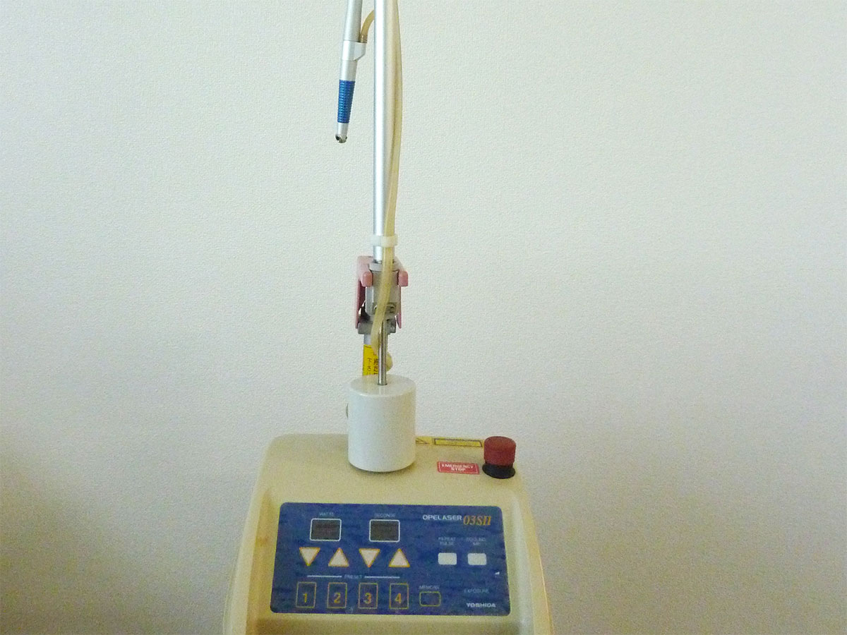 レーザー治療器